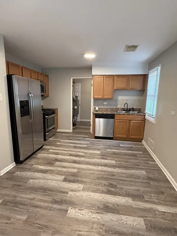 10806 S Komensky AVE, Oak Lawn, IL 60453