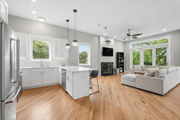 2047 N Mozart ST #3, Chicago, IL 60647