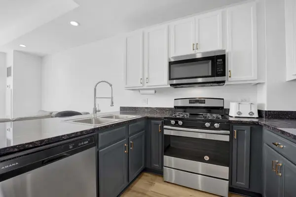 8 W Monroe ST #2001, Chicago, IL 60603