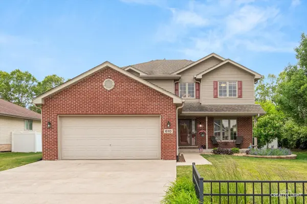 610 High Grove DR, Minooka, IL 60447