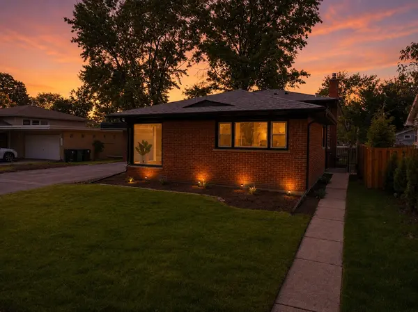 188 W Kathleen DR, Park Ridge, IL 60068