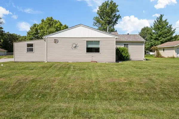 101 E 7th ST, Sherrard, IL 61281