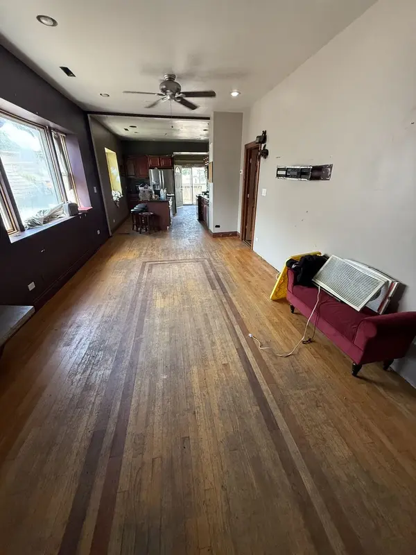 4256 N Meade AVE, Chicago, IL 60634
