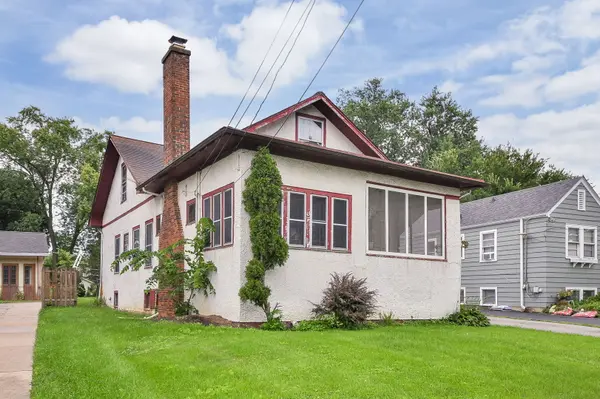 649 Hill AVE, Glen Ellyn, IL 60137