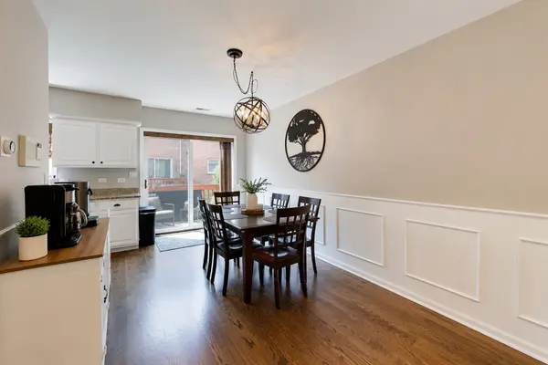 6816 W 65th ST #2, Chicago, IL 60638