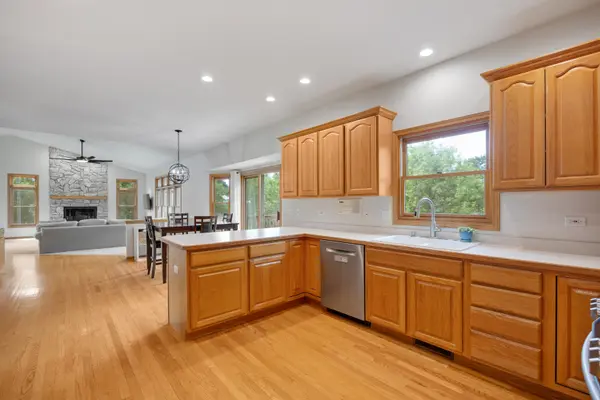 1360 Infanta CT, Woodstock, IL 60098
