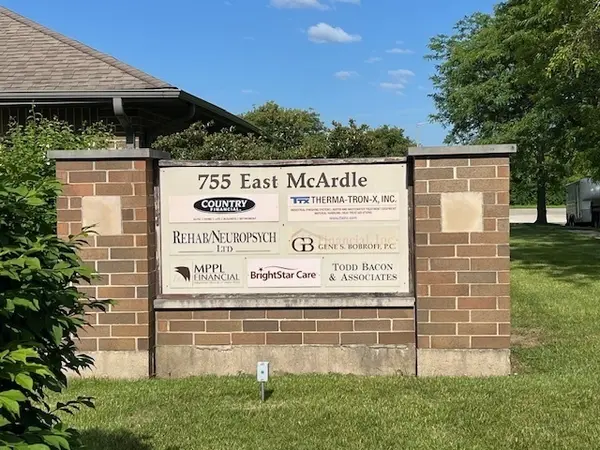 755 Mcardle DR #E, Crystal Lake, IL 60014