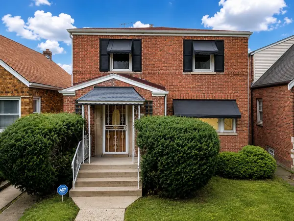 10231 S Rhodes AVE, Chicago, IL 60628