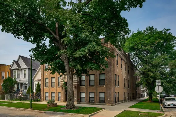 1856 N Sawyer AVE #303, Chicago, IL 60647