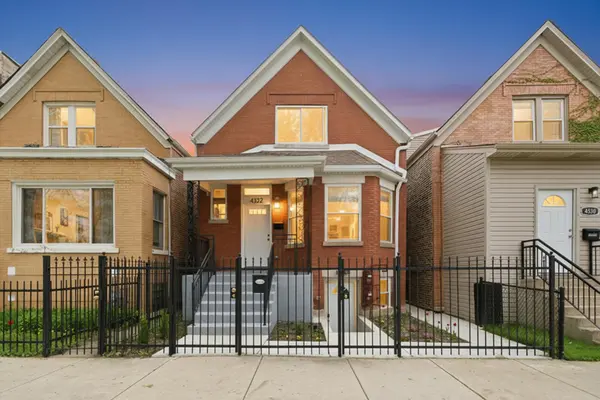 4532 W Maypole AVE, Chicago, IL 60624