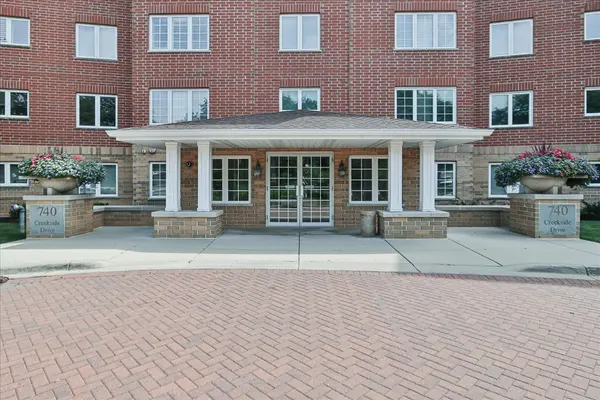 740 Creekside DR #501, Mount Prospect, IL 60056