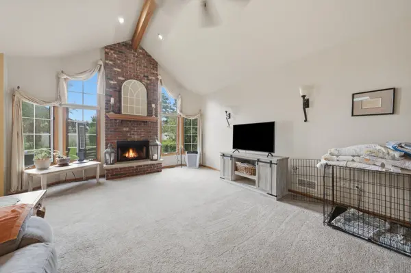 10400 Emerald AVE, Orland Park, IL 60467