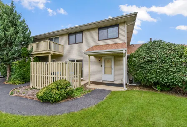 2356 Carnation DR #2356, Crest Hill, IL 60403
