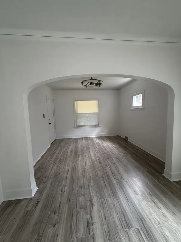 1033 Lathrop AVE #1, Forest Park, IL 60130