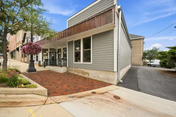 227 - 229 W Wilson ST, Batavia, IL 60510