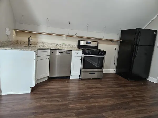 827 W 33rd PL #4, Chicago, IL 60608