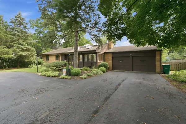 567 Happ RD, Northfield, IL 60093