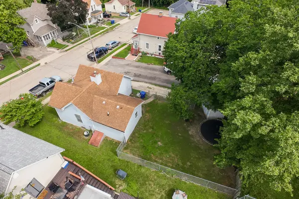 322 Hickory ST, Dekalb, IL 60115