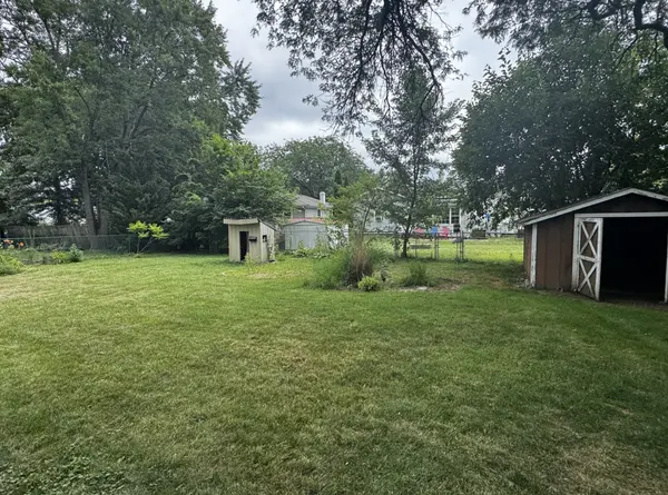 16 Somerset RD, Montgomery, IL 60538
