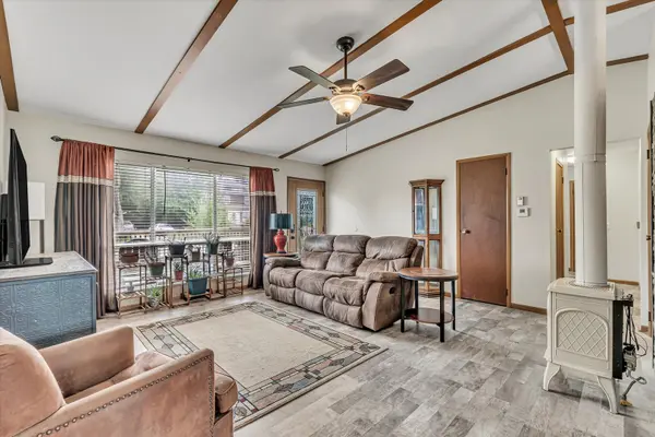 409 N Main ST, Cambridge, IL 61238