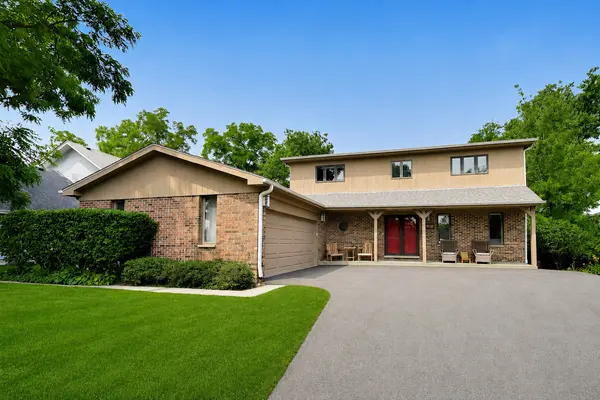 802 Wilmot RD, Deerfield, IL 60015