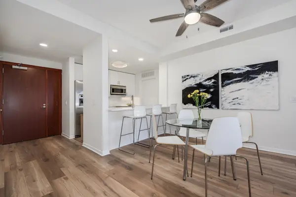 400 N Clinton ST #601, Chicago, IL 60654