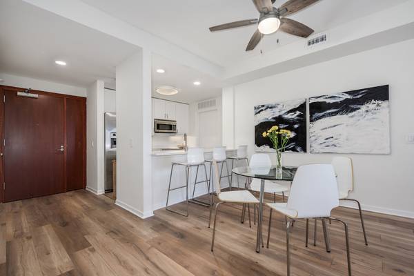 400 N Clinton ST #601, Chicago, IL 60654