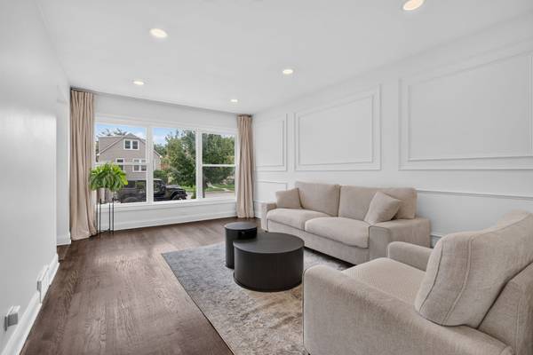 11120 S Albany AVE, Chicago, IL 60655