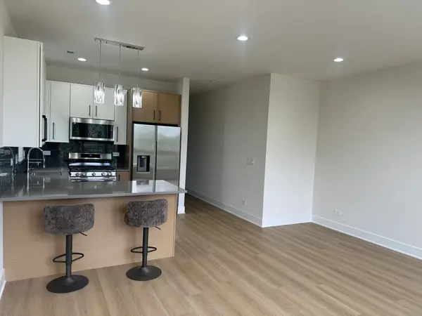 3723 S Lake Park AVE #1, Chicago, IL 60653