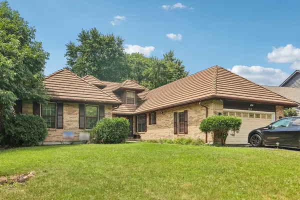 1213 Johnson DR, Naperville, IL 60540