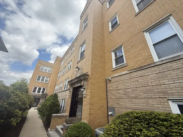 4856 W WARNER AVE #2N, Chicago, IL 60641