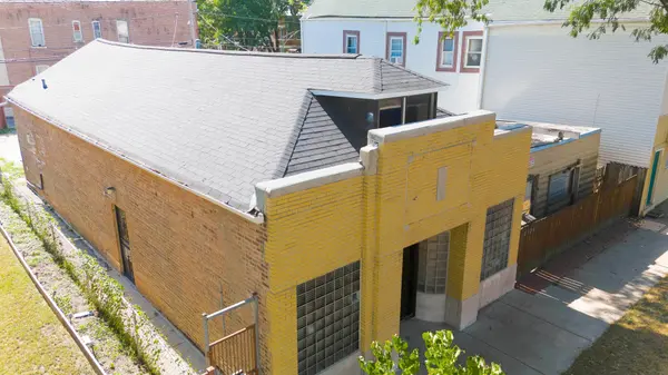 2719 W Pope John Paul II DR, Chicago, IL 60632
