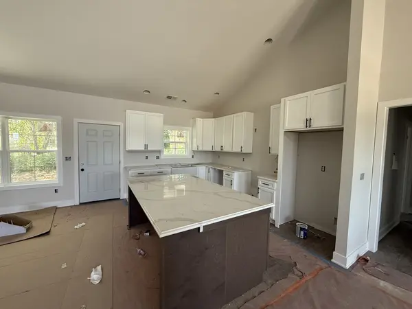 1913 S Stone Creek BLVD, Urbana, IL 61802