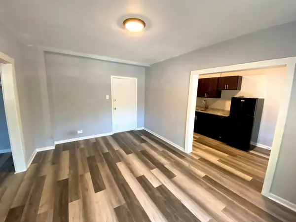 839 W Sheridan RD #214, Chicago, IL 60613