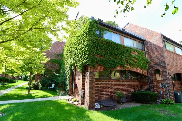 841 S Racine AVE #C, Chicago, IL 60607