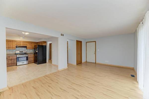 226 Manor DR #1, New Lenox, IL 60451