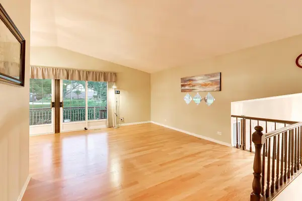 4500 Sundance CT, Hoffman Estates, IL 60192