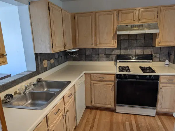 843 E Princeton CIR #843, Island Lake, IL 60042