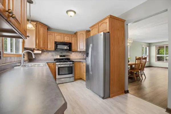 635 Teton CIR, Carol Stream, IL 60188
