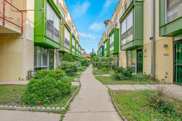 2241 S Archer AVE #3, Chicago, IL 60616