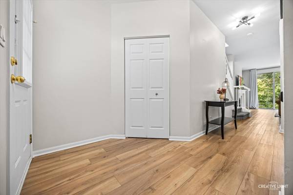 1442 WALNUT HILL AVE, St. Charles, IL 60174