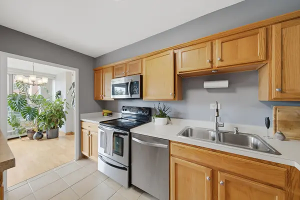 3900 N Lake Shore DR #4B, Chicago, IL 60613