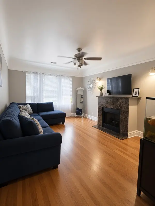 38 N Menard AVE #A3, Chicago, IL 60644