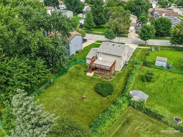 205 Yellow Pine DR, Bolingbrook, IL 60440