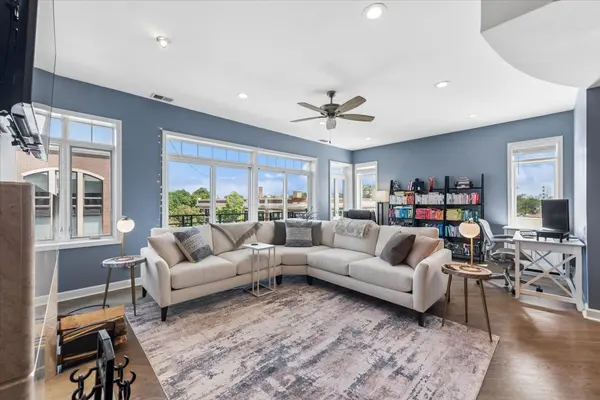 4736 N Lincoln AVE #4, Chicago, IL 60625