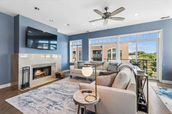 4736 N Lincoln AVE #4, Chicago, IL 60625