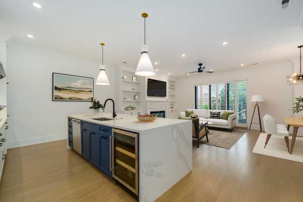 2759 W Lawrence AVE #2W, Chicago, IL 60625