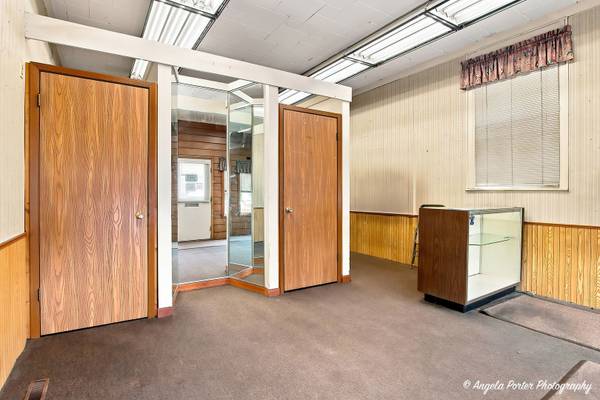 3908 Main ST, Mchenry, IL 60050