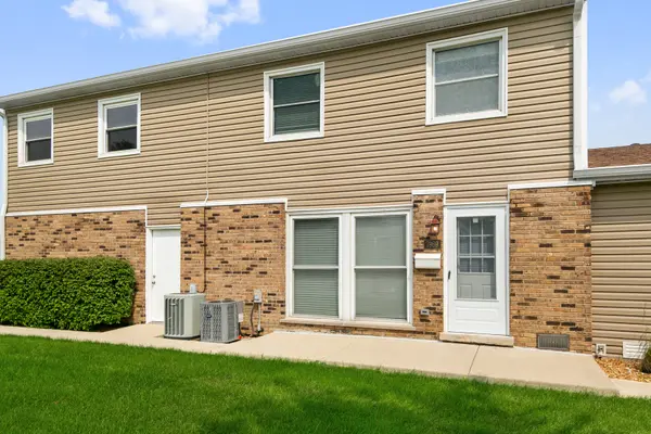 7969 164th CT #7969, Tinley Park, IL 60477
