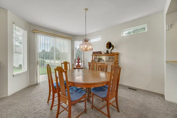 12824 Deer Meadow LN, Huntley, IL 60142